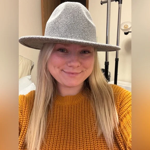 Universal Thread Heather Gray Hat - Picture 4 of 4